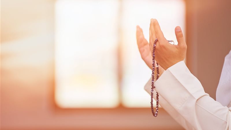 أدعية للميت يوم الجمعة