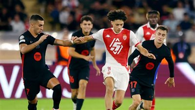 برشلونة يسقط أمام موناكو بثنائية في مستهل مشواره بدوري أبطال أوروبا 