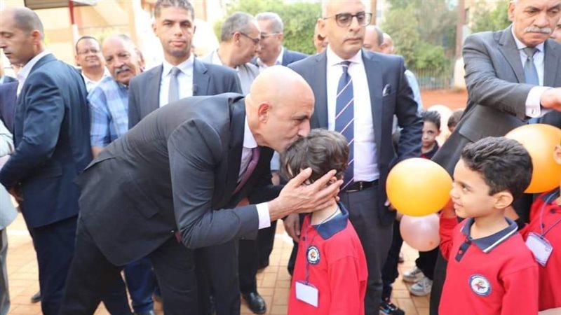 3 صور لوزير التعليم
