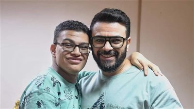 نجل كريم الحسيني يدعم والده بعد تراجعه عن قرار الاعتزال 