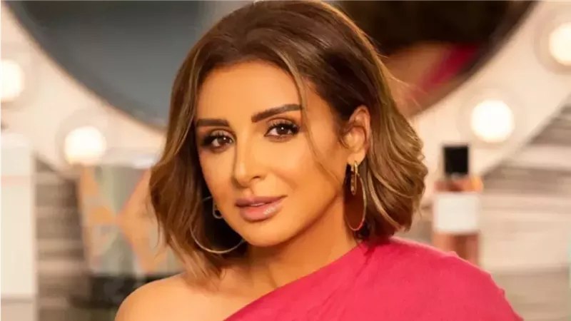 الفنانة أنغام