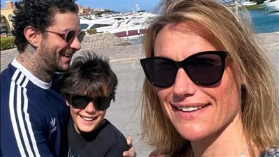  أحمد الفيشاوي يحتفل بعيد ميلاد زوجته الألمانية.. ماذا قال لها؟