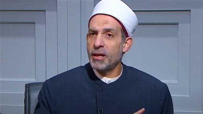 حكم ترك العمل لمشاهدة مباراة كرة القدم.. أمين الفتوى يجيب