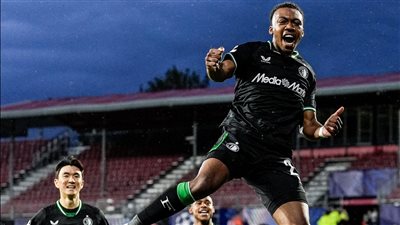 فاينورد يتقدم على جيرونا بهدفين بالشوط الأول من دوري أبطال أوروبا 