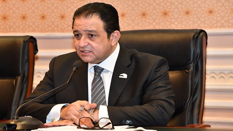 علاء عابد رئيس لجنة