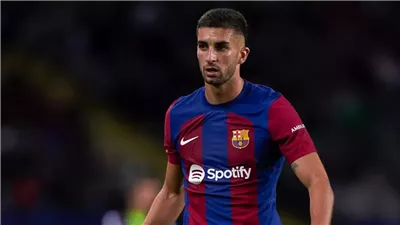 رسميًا.. برشلونة يكشف عن تفاصيل إصابة فيران توريس