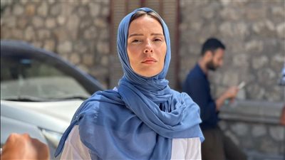 إيمان العاصي عن أهالي بورسعيد: بيتكلموا اللغة البيضاء | فيديو