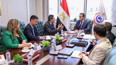  تعزيز التعاون بين مصر وسنغافورة في الرعاية الصحية وتدريب الأطباء