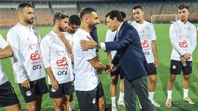 وزير الرياضة: سيتم تحديد السقف المالي لتعاقد الأندية مع اللاعبين