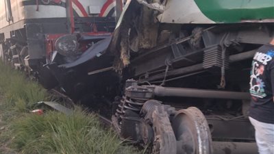 وزير النقل : إحالة كل متسبب في حادث قطار المنيا للنيابة 