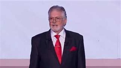 محمود قابيل بـ الندوة التثقيفية الـ 40: ذكريات مؤلمة محلاة بالنصر