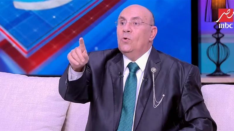 الدكتور مبروك عطية