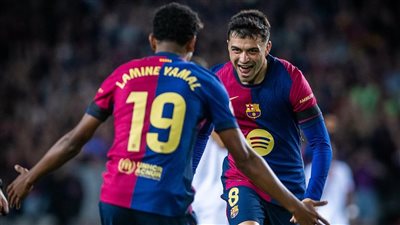 بخماسية برشلونة يكتسح إشبيلية بالجولة العاشرة من الدوري الإسباني