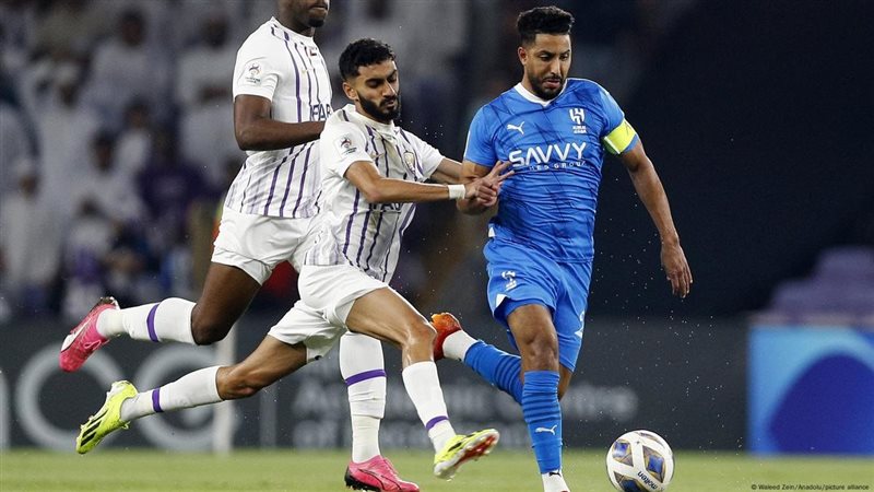 الهلال والعين