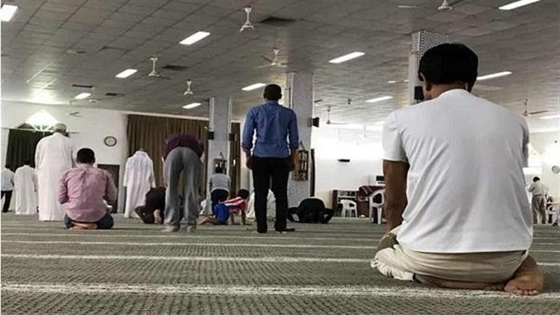 حكم آداء صلاة تحية