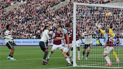 لا جديد يُذكر.. مانشستر يونايتد  يسقط أمام وست هام بالدوري الإنجليزي 