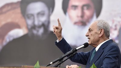 لماذا قصفت إسرائيل محيط منزل نبيه بري رئيس البرلمان اللبناني؟