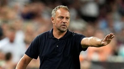 فليك: أراوخو يسير بشكل جيد وسعيد للغاية بأداء دي يونج  