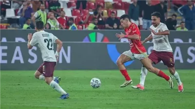 انطلاق مباراة الأهلي وسيراميكا كليوباترا في الدوري المصري
