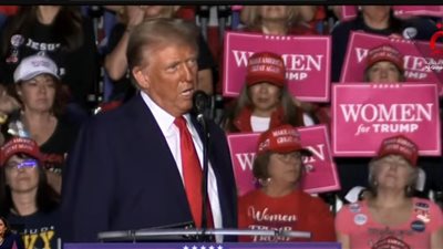 ترامب: هاريس مسؤولة عن الكساد المدمر للاقتصاد الأمريكي 