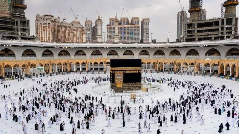 جدول أئمة الحرم المكي