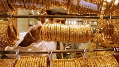 بعد انخفاض السعر عالميا .. أسعار الذهب تتراجع في ختام التعاملات اليوم 
