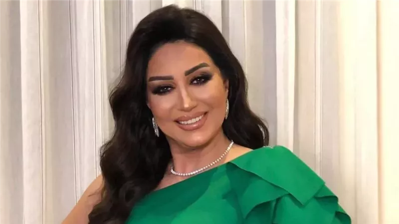 وفاء عامر