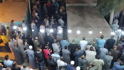 وداع مؤلم لـ 3 مهندسين شباب ضحايا حادث مأساوي بالعاشر من رمضان (فيديو)