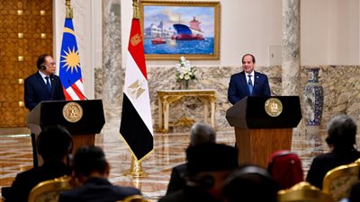 5 رسائل لـ الرئيس السيسي اليوم خلال لقائه رئيس الوزراء الماليزي |تفاصيل