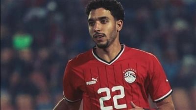 استقبال عمر مرموش في تدريبات منتخب مصر على طريقة 