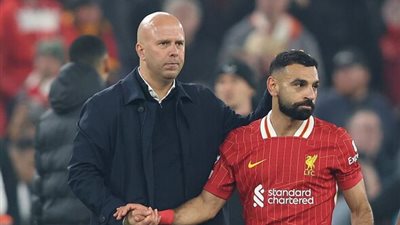 مدرب ليفربول يعلنها: محمد صلاح مستمر في أنفيلد ولن يرحل 