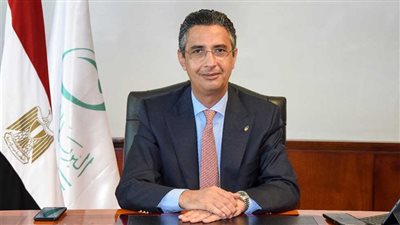 بتخفيضات كبيرة.. وزير التموين يفتتح فعاليات مبادرة سوق اليوم الواحد بالقاهرة