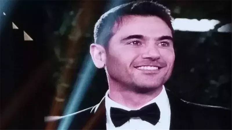 تكريم أحمد عز في