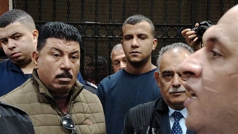 عصام صاصا ومحاميه