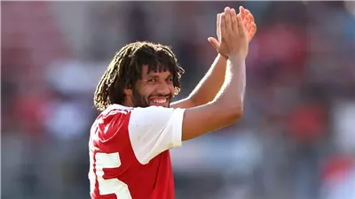 حقيقة تعاقد الأهلي مع محمد النني استعدادا لكأس العالم للأندية 