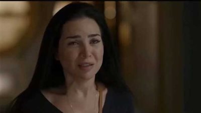 صور جنازة والدة مي عز الدين.. وصول الجثمان إلى الكنيسة وتامر حسني أول الحضور