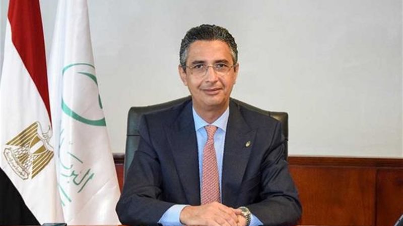 الدكتور شريف فاروق