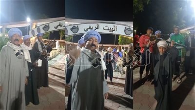 بالربابة والطبل البلدي.. أهالي الصعيد يستقبلون الوفود السياحية بمحافظة الأقصر| فيديو