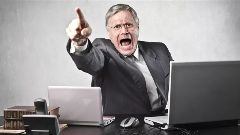 كيف تتعامل مع شخص