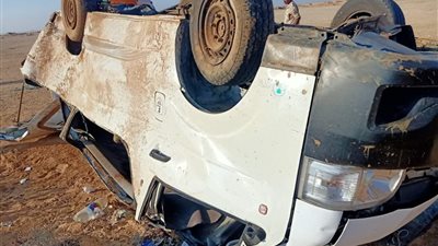 حادث الصحراوي الغربي اليوم.. مصرع وإصابة 14 في انقلاب ميكروباص