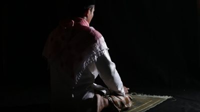 حكم صلاة الوتر.. هل هي واجبة أم سنة؟