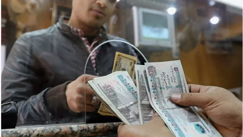 موعد صرف معاشات شهر