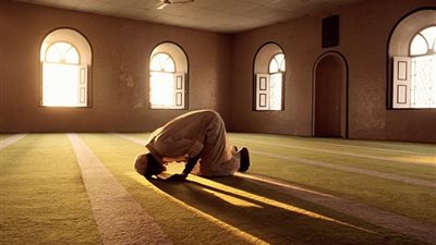 كيف أداوم على الصلاة؟.. أمين الفتوى يقدم 5 نصائح عملية للانتظام
