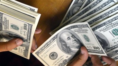 سعر الدولار اليوم مقابل الجنيه المصري في البنوك ببداية التعاملات الصباحية