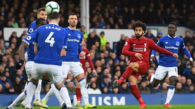 تأجيل مباراة ليفربول وإيفرتون في الدوري الإنجليزي.. ما السبب؟