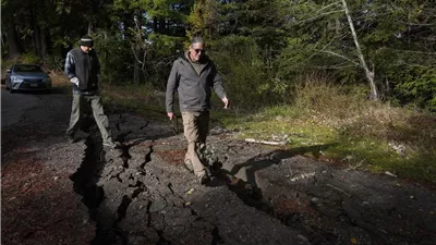 خسائر زلزال كاليفورنيا.. السلطات تحذر من تسونامي محتمل