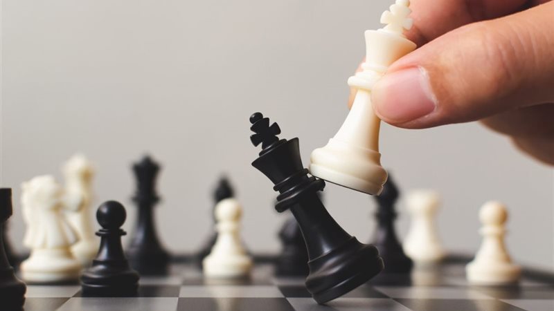 حكم لعب الشطرنج دار