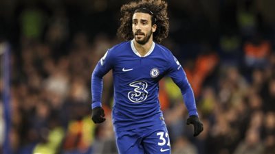 كوكوريلا يسخر من حذائه ويعتذر لجمهور تشيلسي بعد تحقيق الانتصار على توتنهام