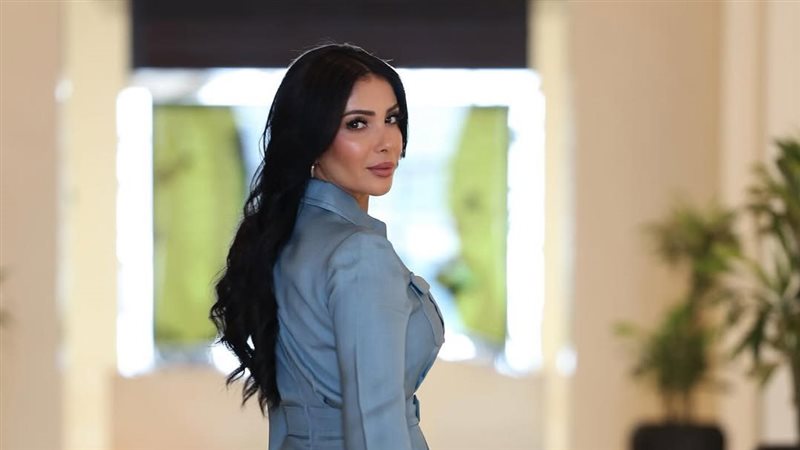 منى زكي في مهرجان