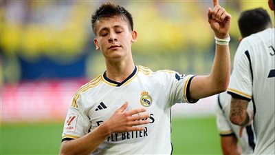 أردا جولر يرفض الاستسلام ويقرر البقاء في ريال مدريد